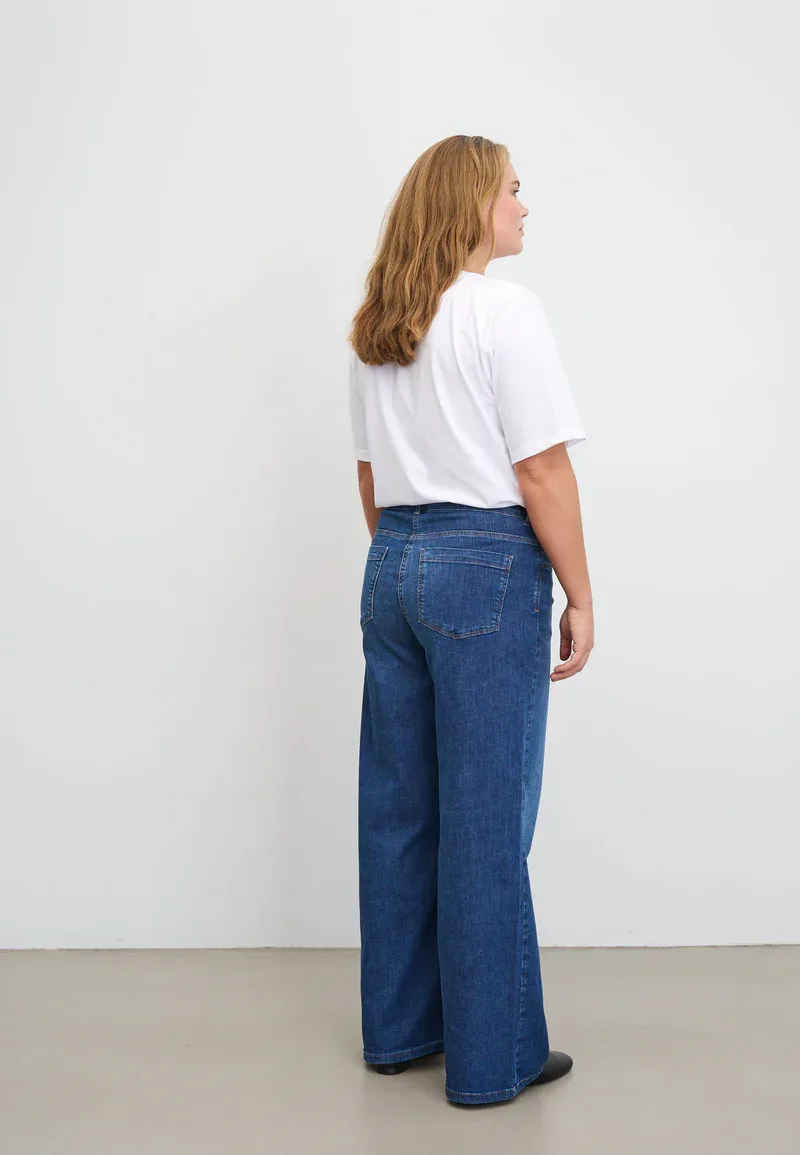 Laurie Carol Loose ML farkut Washed blue denim - Image 2