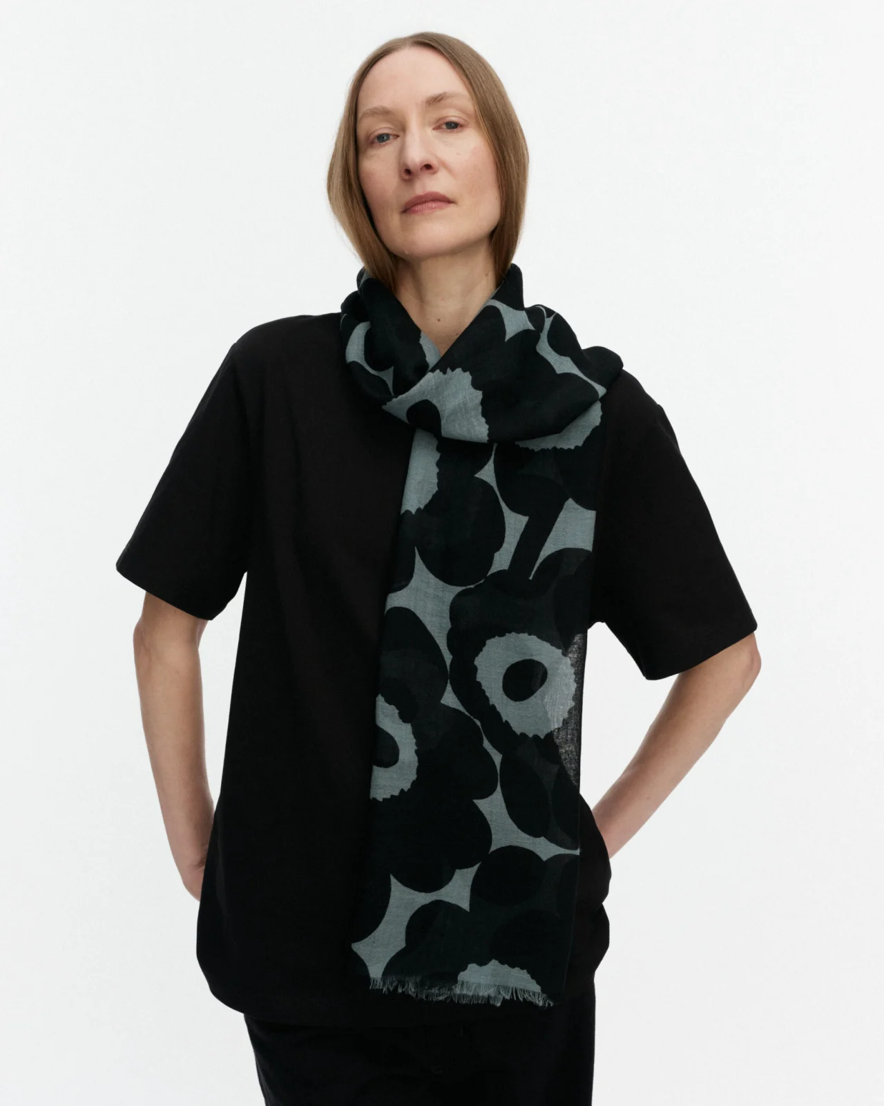 Marimekko Fiore Unikko Huivi Musta, harmaa