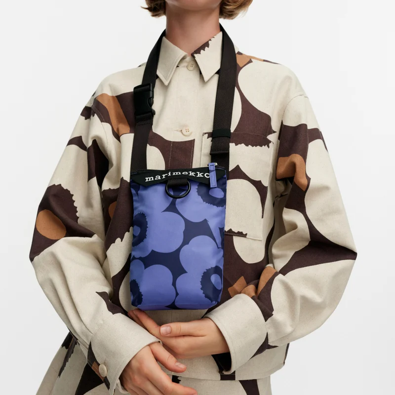 Marimekko Neat Phone pocket Unikko laukku Sininen